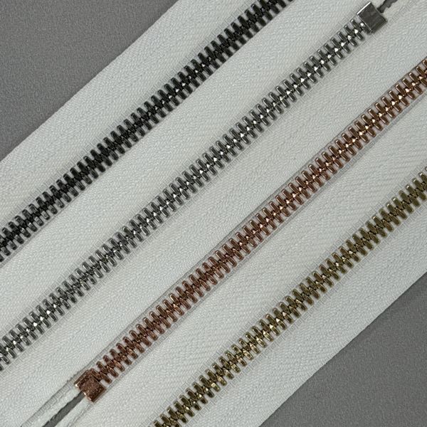 Low Defect Rate #5 Corn Teeth Metal Zipper After Sales Support Reliable Performance