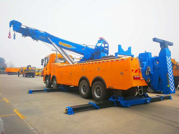 60T Heavy Crane arm for truck,60T Rotary Crane for South America