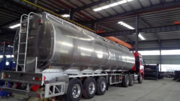 2 / 3 Axles Carbon Steel Water Tanker Semi Trailer , Semi Tank Trailers