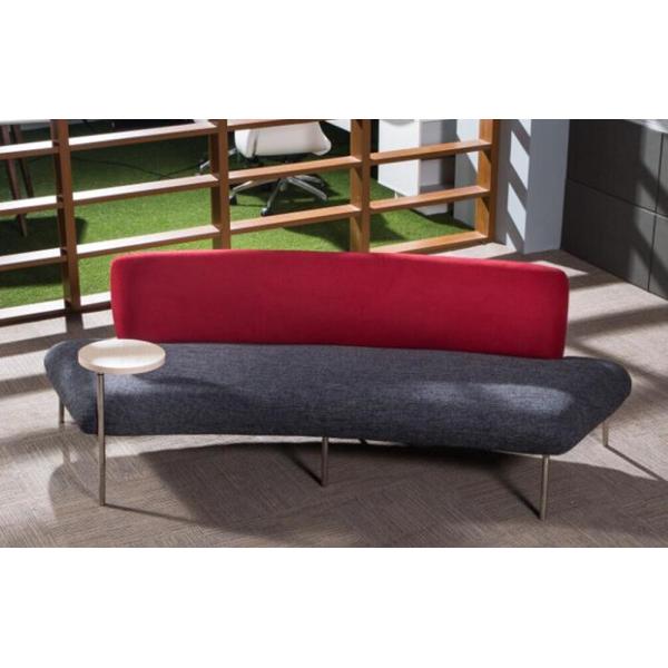 Red Color Hotel Room Sofa Apartment Fabric / Leather Simple Leisure Sofa