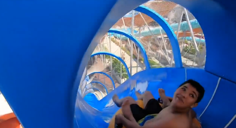 Large Scale Thrill Water Rides Commercial Aqua Fun Slide Water Park Custom Design