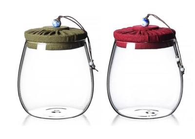 A colocação em latas larga da boca de 16 onças range a barriga grande em volta do projeto original da forma