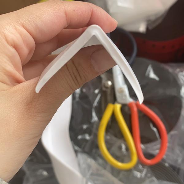 Настройка размера Желтая силиконовая резиновая уплотнительная лента для L-образных краев обернутые стеклянные двери