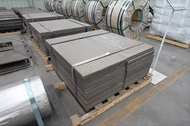Chromium Carbide Wear Abrasion Resistant Steel Plate Overlay Hardfacing