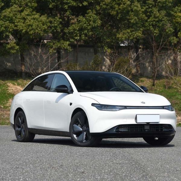 Manual Gearbox High Speed EV Black White Sedan for Adults Customized Request Customization