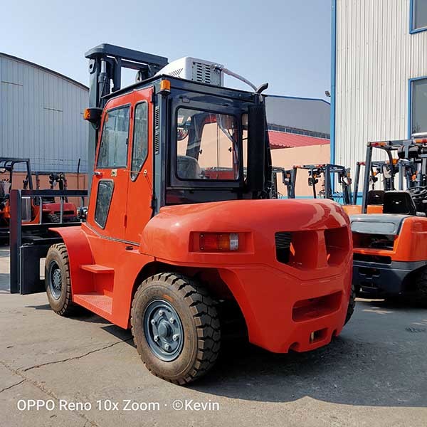 CPCD70 7 Ton Diesel Forklift Closed Cabin 7000kgs Counter Balance Forklift Truck