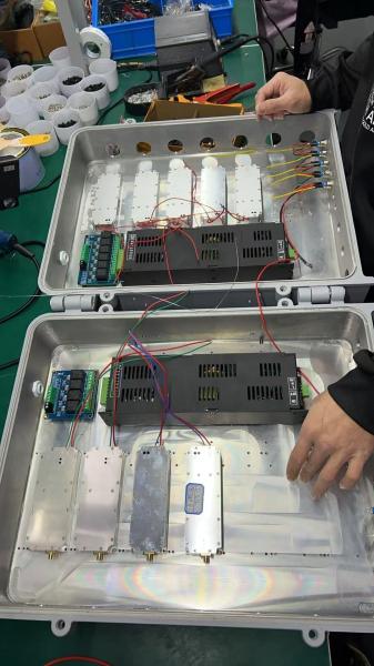 Gan 100-1500MHz-50W 可変 RF パワーアンプ PA モジュール ロラ モジュール アンチ ドローン モジュール