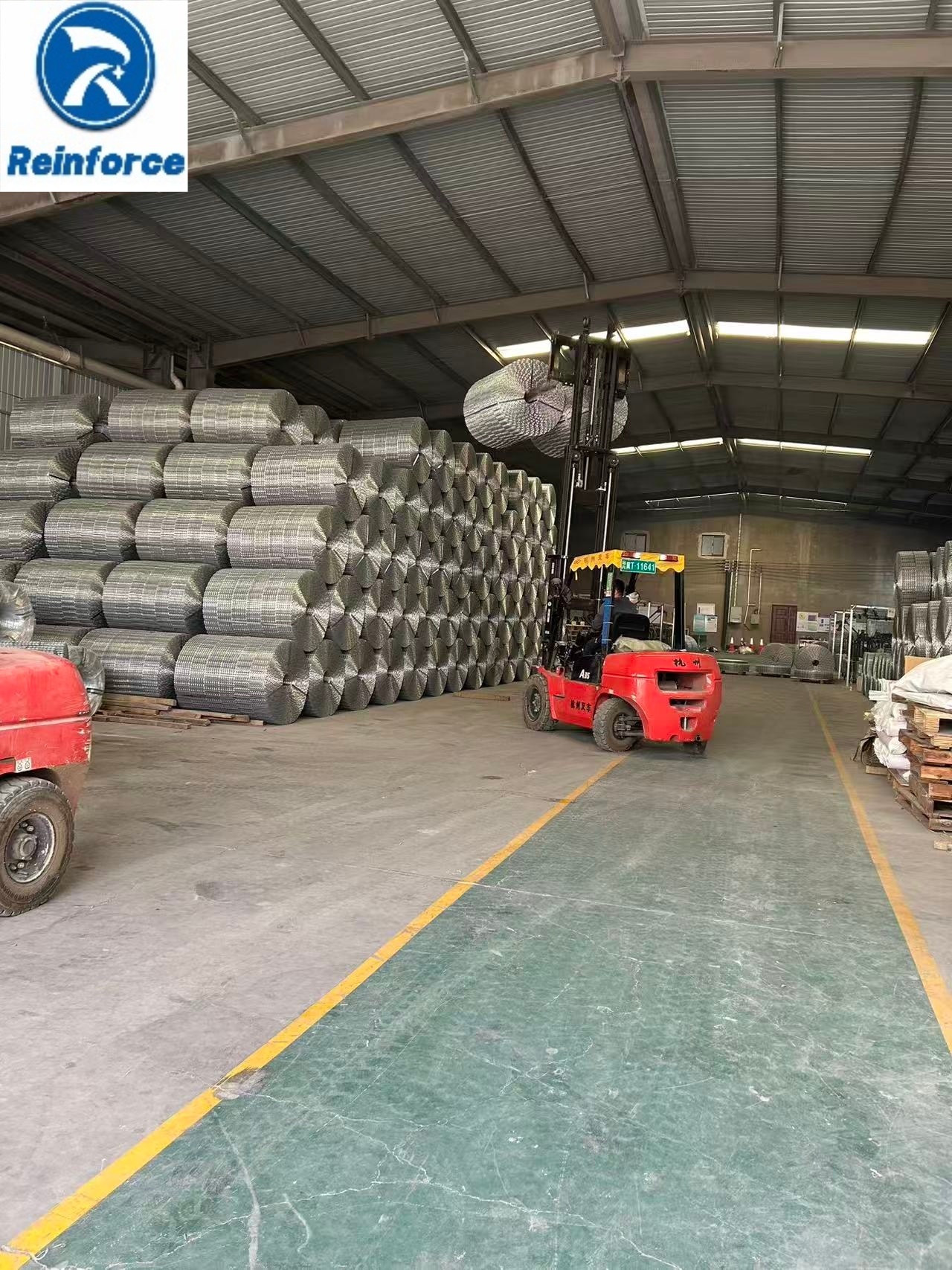 Welded Low Carbon Steel Wire Pipeline Reinforcement Mesh Roll Underground Gas Pipeline Protection Wrap