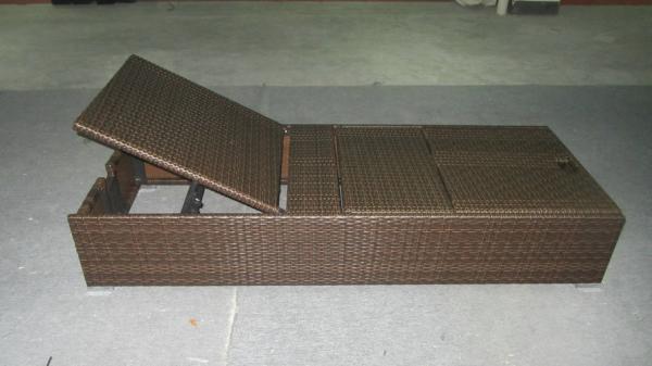 Contemporary Rattan Sun Lounger , Outdoor Beach Lounge Chair Set