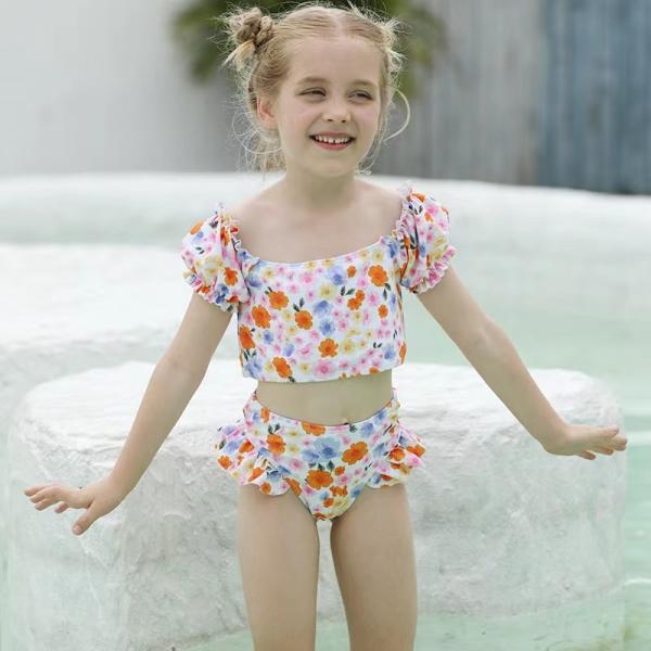Branco da separação do roupa de banho das meninas pequenas impresso duas da menina do roupa de banho do laço partes do roupa de banho da decoração
