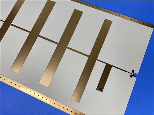 2-Layer RT/duroid 6006 PCB built on 10mil ceramic-PTFE substrate with Immersion Silver Finish