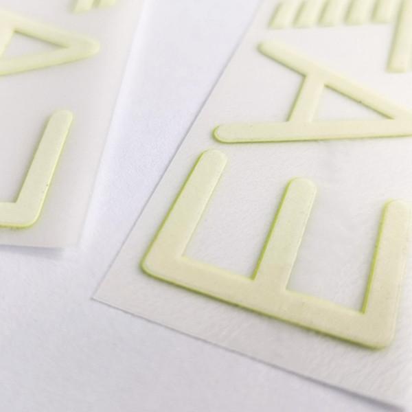 2.5cm 3D Gold Embroidery Logo Keychains