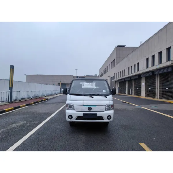 Eco-Friendly 4.5 Ton Electric Water Truck for Greening