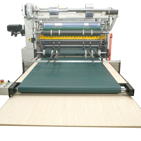 400 pcs/min High-speed 3-Servo Control Dual Channel Automatic Window Patching Machine TC1100