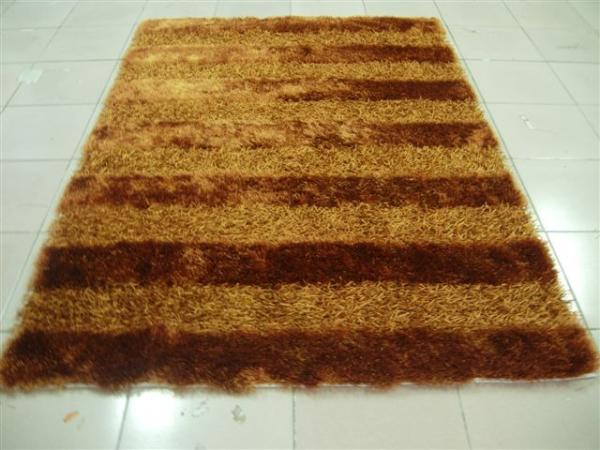 Polyester mixed  Malai Dori with Polyester Silk Line Design Good Quality Shaggy Carpet