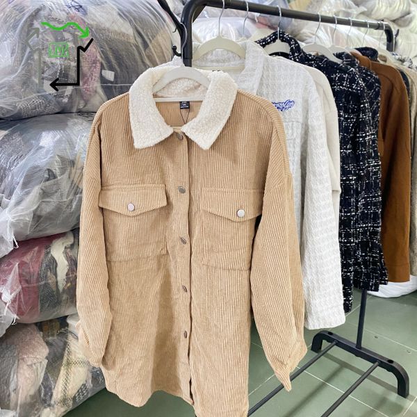 Fashionable Women's All Season Jacket Second Hand Winter Jackets Long Sleeved