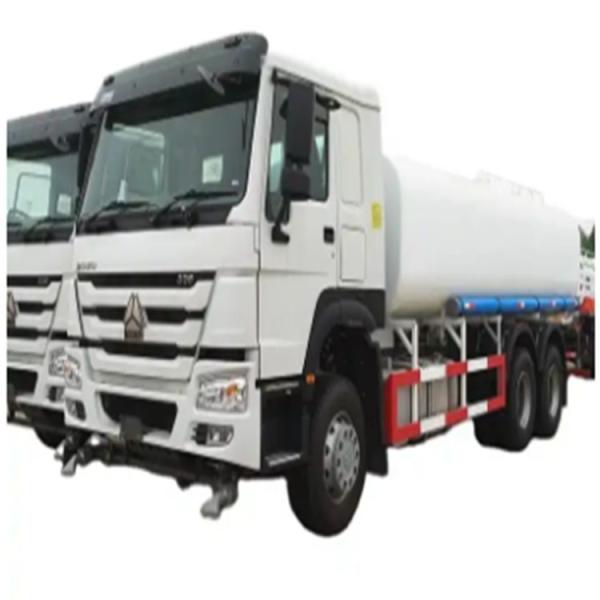 Caminhões-tanque de água de segunda mão SINOTRUK HOWO Euro2 Emissão 6 10 Rodas Sprinkler Road Veículo sanitário