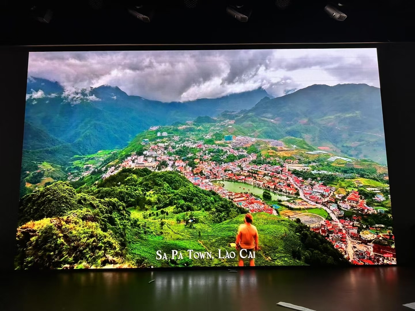 P0.93 COB LED Screen Video Wall Display Panels For Boardroom Conference Room Meetings