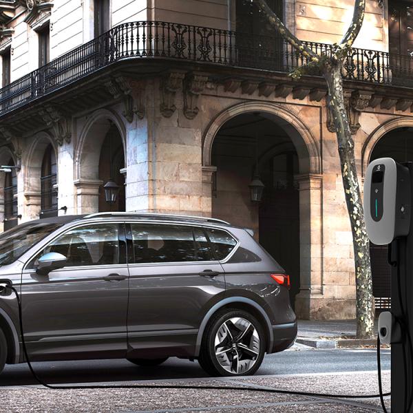 32A Wireless EV Charger Purple Blue Mobile Bluetooth 7kw CE