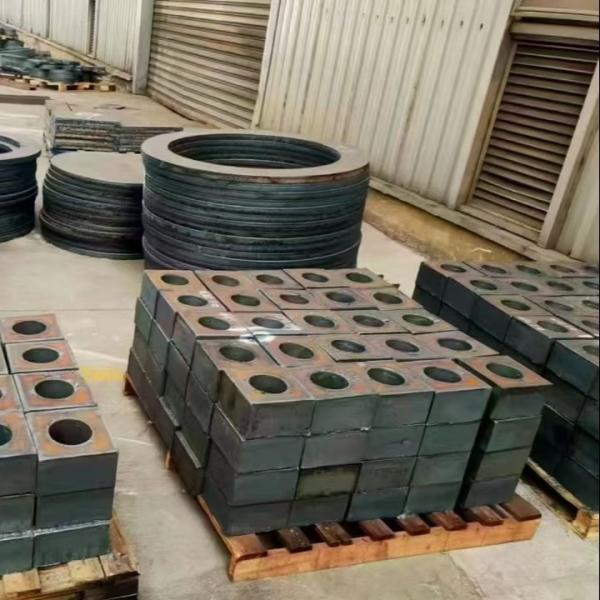 Partes de corte de placas metálicas personalizadas de acero al carbono que irradian muchos campos industriales