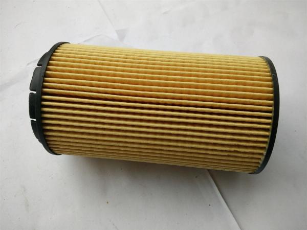 07C115562E Pièces moteur Filtre à huile pour Audi A8, VW PHAETON