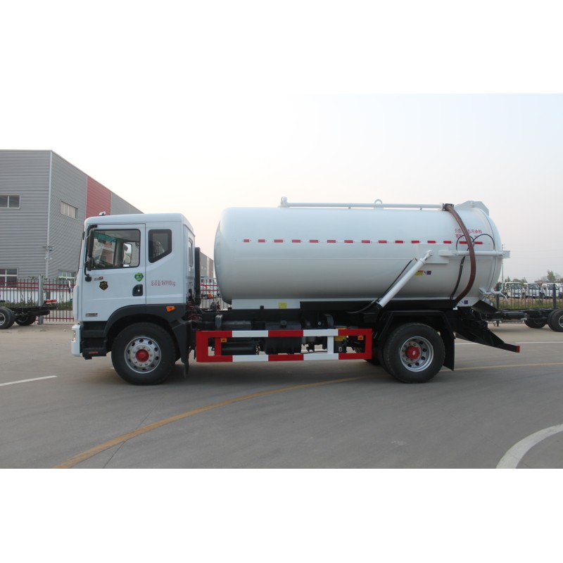 Italian Jurop Vacuum Pump And Rotating Boom Featured Dongfeng Guo6 Sewage Suction Truck For Heavy-Duty Waste Management