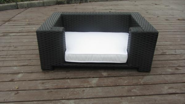 Patio Resin Wicker Pet Bed , UV Resistant PE Rattan Pet Sofa