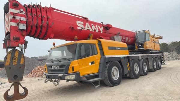 2013 Sany SAC2200 Used Crane Has A 62-Meter Boom, A 43-Meter Jib, And A 78-Ton Counterweight. It'S In Excellent Working Condition.