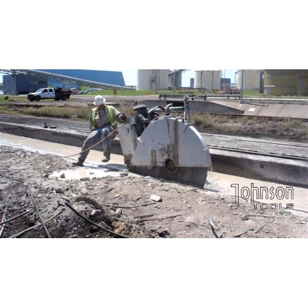 Petrol Cutters Concrete Floor Saw 800mm , Dry Cut Diamond Blade For Cutting Reinforced Concrete