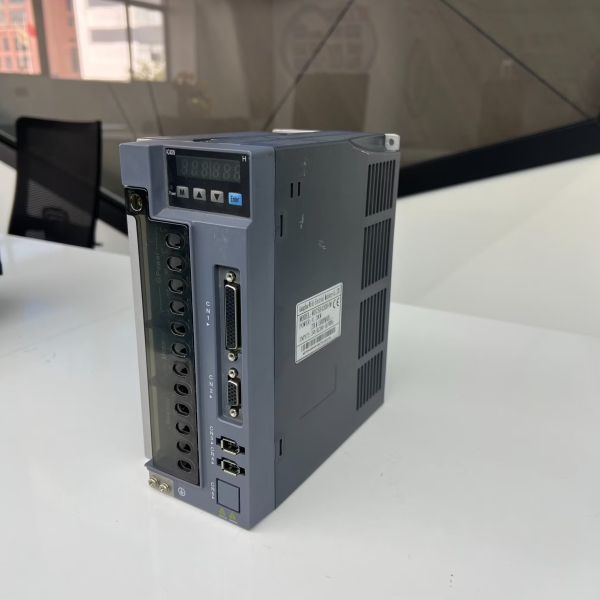 IP20 Industrial Servo Drives 0.1KW - 3.8KW AC Servo Motor Drive For Precision Position Control