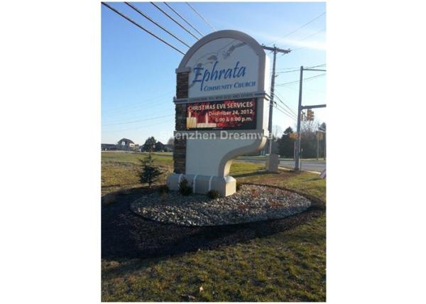 Advertising Epistar Outdoor LED Display Signs 2R1G1B Pixel 16mm , 7500 nits Luminance