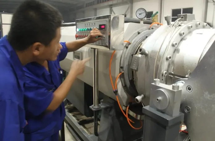 HDPE PE Underground Plastic Water Gas Supply Pipe Making Machinery 20-2200mm