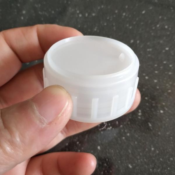 PE Plastic Bottle Screw Caps ISO9001 Childproof 38mm Plastic Caps