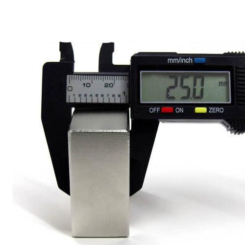 Industrial Magnet Block Neodymium NdFeb 50x50x25mm with Strong Magnetic Properties