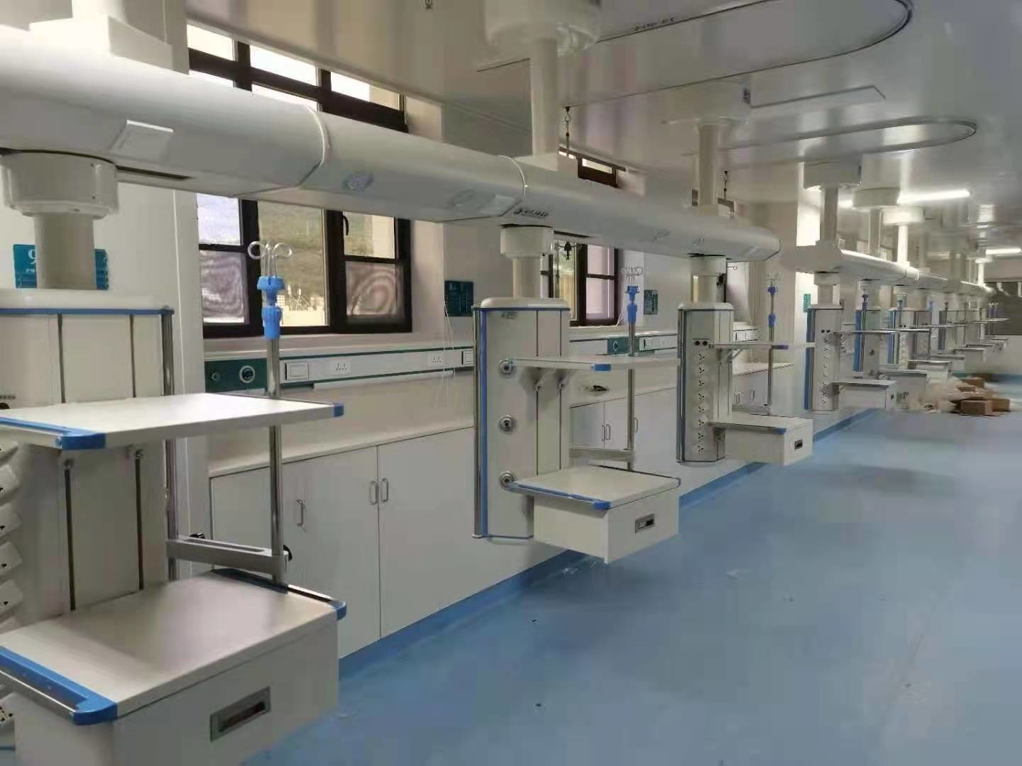 Установленная потолком медицинская емкость нагрузки руки 160kg шкентеля 750mm потолка