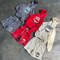 Pull-over à capuche et ensemble court sur mesure en poufsouffle