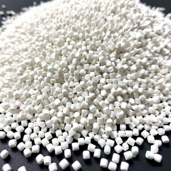 Moulure par soufflage en PE ouvrant du Masterbatch blanc Agent de libération de film plastique