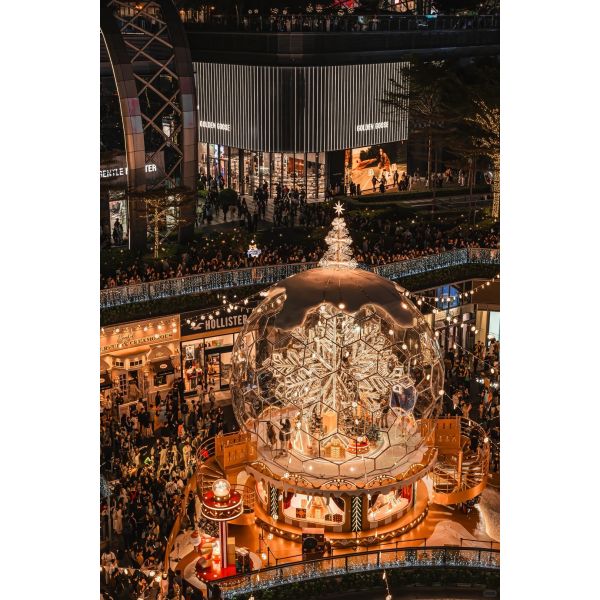 Enchanting Stainless Steel Christmas Globe - Crystal Ball Light Sculpture for Luxury Hotel Lobby Magic