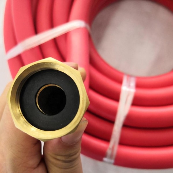 OEM Kink-Free Garden Hose with EPDM Synthetic Rubber Cover and 10bar/150psi Pressure for Lawn and Garden Use