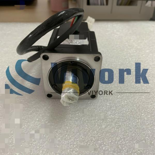 МОТОР СЕРВОПРИВОДА 200W AC Yaskawa SGM-02U3B4L 200V 2A 3000RPM НОВЫЙ
