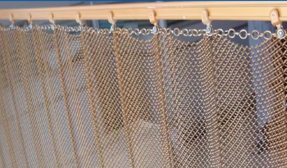 Graphite black  Aluminium Chain Link Wire Mesh coil Curtain ceiling  for Hotel or restaurant interior  architectural decoration