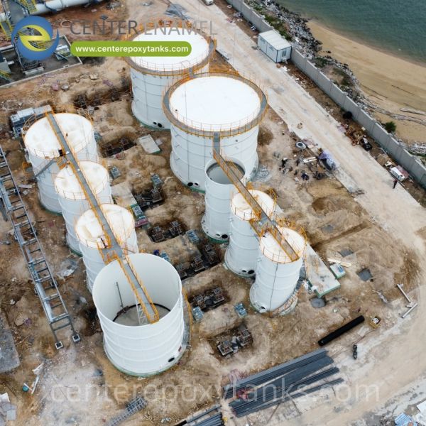 Tanque de epoxi unido por fusión para pretratamiento de desalinización: Solución de contención resistente para el agua de mar altamente salina y químicamente variable.