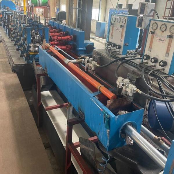 Controle PLC da linha de soldagem de tubos de formação de rolos para soldagem consistente e precisa