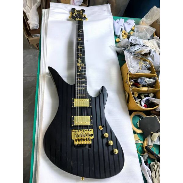 Custom Schecter Style Synyster Gates Signature 