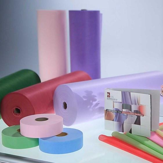 SMS Non Woven Material 100% PP 175 / 260 MM Width 25 Gsm Weight Flat Surface