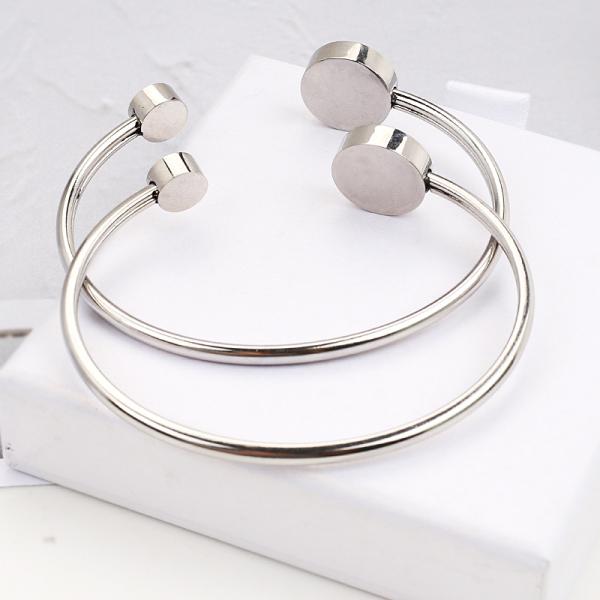 Titanium steel Demon Eye bracelet custom package logo material drip oil processing hand polishing accessories