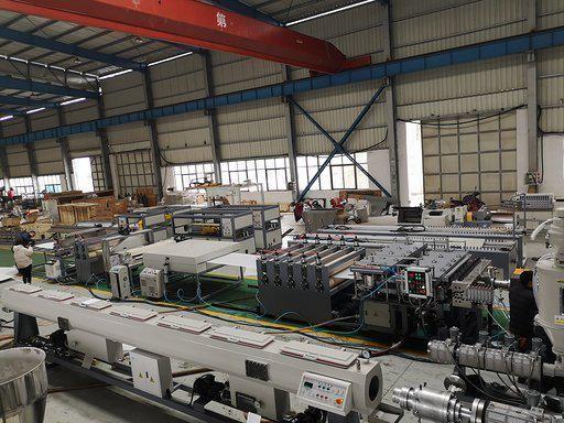 PP PC Hollow Profile Sheet Extrusion Line