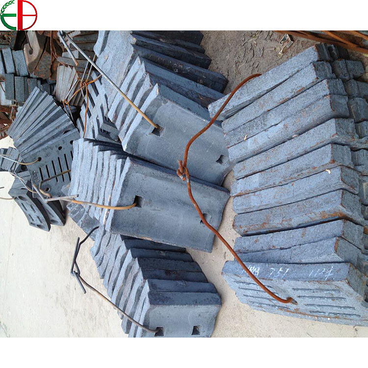 Cr-Mo Alloy Casting Mill Liners for SAG Mill Sand Cast Process EB Brand Customizable Dimensions HRC50 Hardness ISO 9001:2018