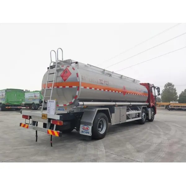 Heavy-Duty 18000L Fuel Tank Truck for Crude Oil Transportation