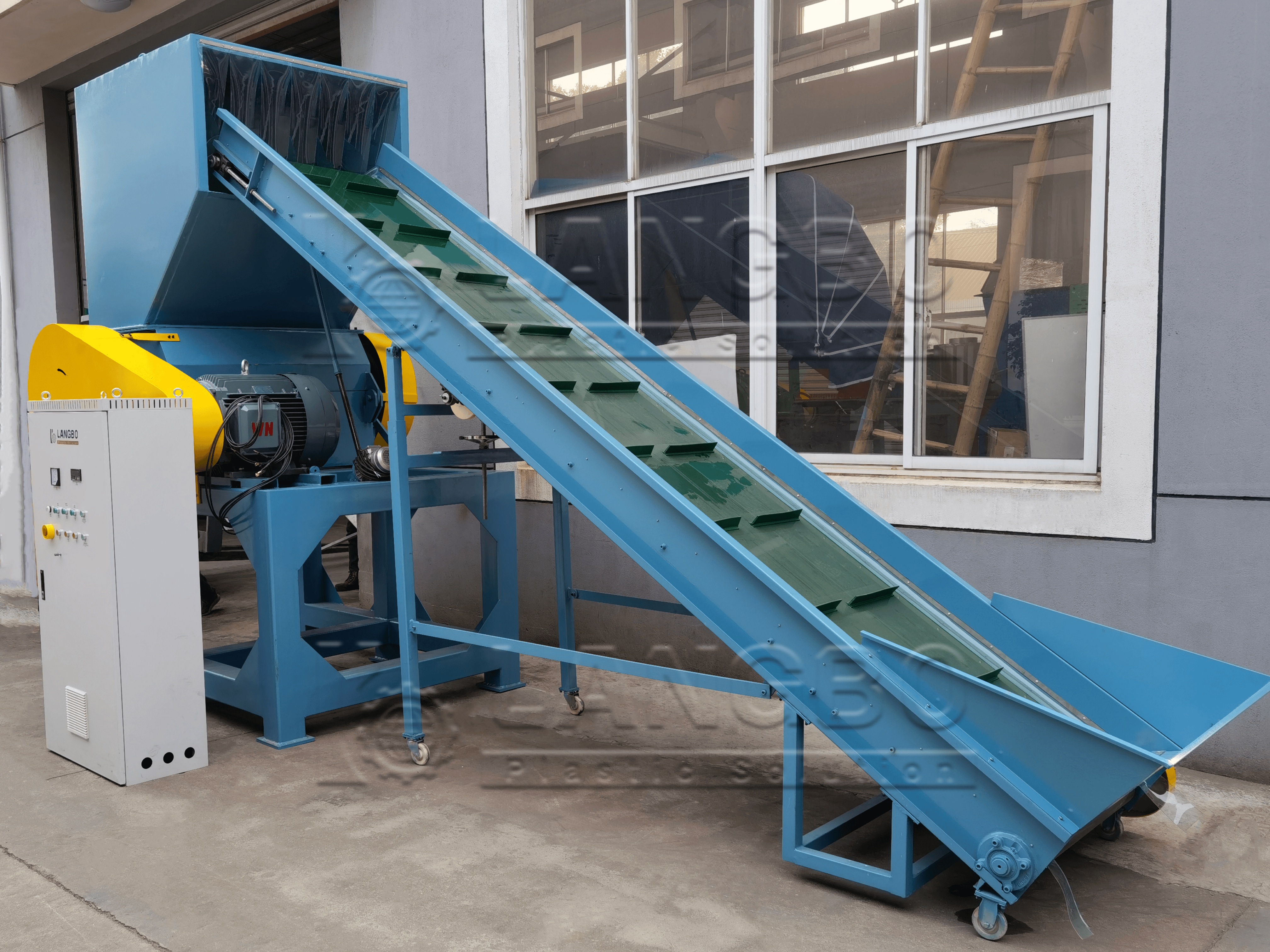 Plastic Grinder Crusher Machine for Recyclable Waste LDPE LLDPE PE Plastic Chopper